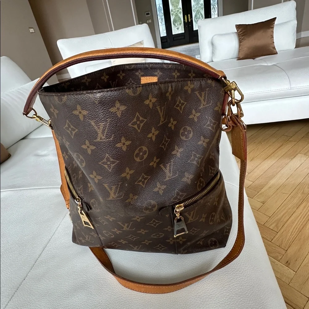 Louis Vuitton Melie - Picture 10 of 11